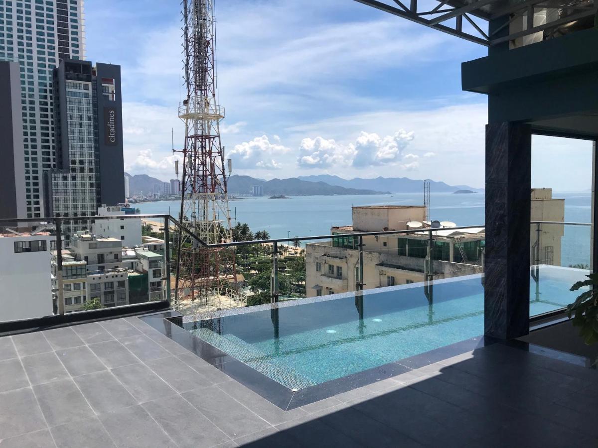 เอเบย์ โฮเทล ญาจาง Hotel ภายนอก รูปภาพ