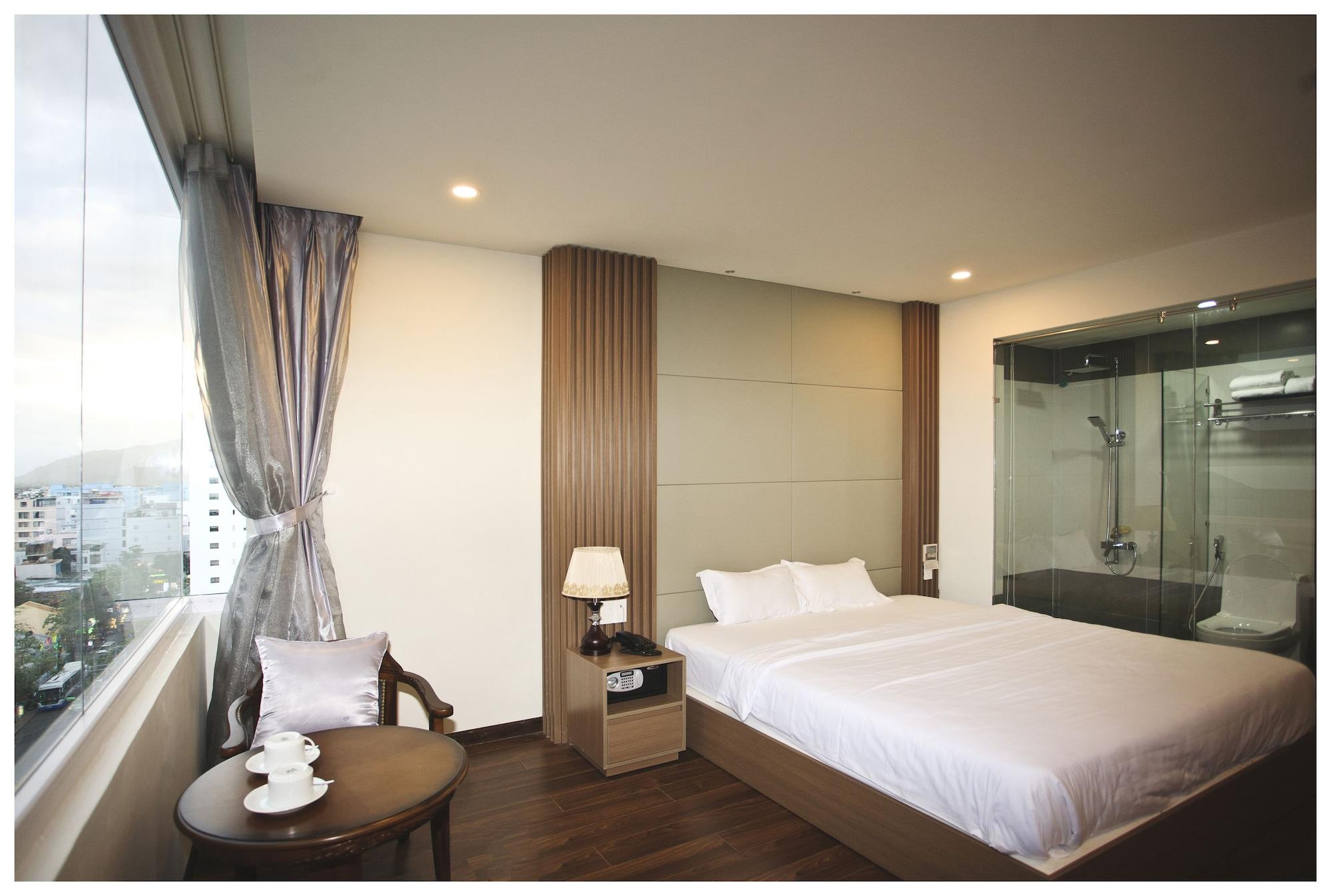เอเบย์ โฮเทล ญาจาง Hotel ภายนอก รูปภาพ